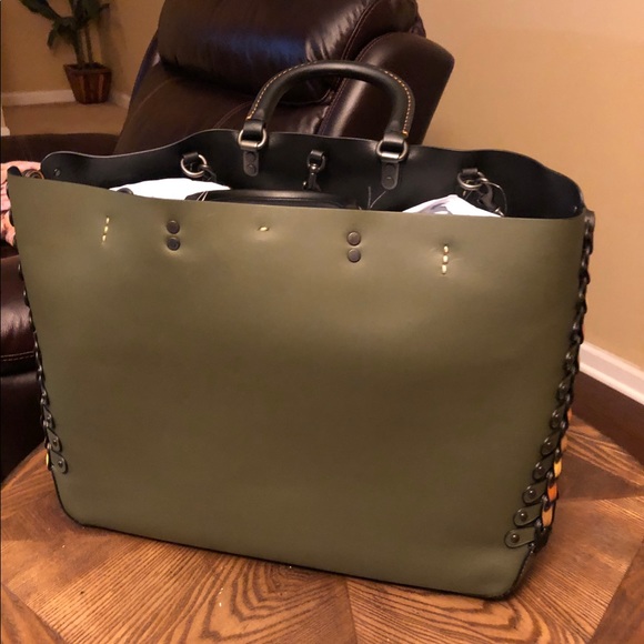 Coach Olive Green Rogue Tote... Please note that hang tag will not be included - Picture 2 of 12